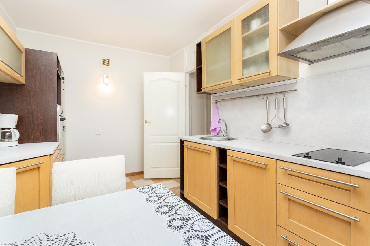 3 Room Central Apartmend 90M2 Parking For One Car Fifth Floor And The Building Does Not Have An Elevator Tallinn Bagian luar foto