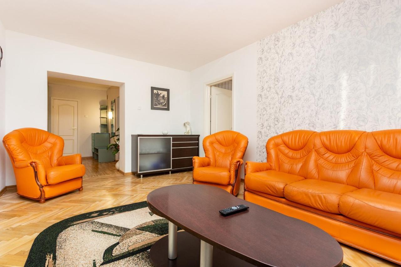 3 Room Central Apartmend 90M2 Parking For One Car Fifth Floor And The Building Does Not Have An Elevator Tallinn Bagian luar foto