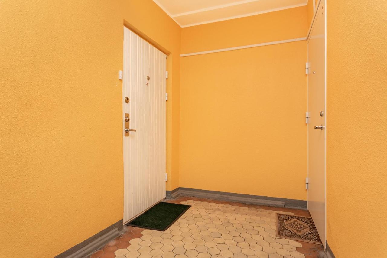 3 Room Central Apartmend 90M2 Parking For One Car Fifth Floor And The Building Does Not Have An Elevator Tallinn Bagian luar foto